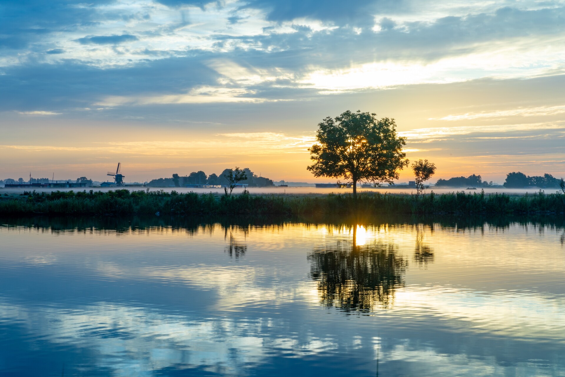 Shutterstock 1812836494